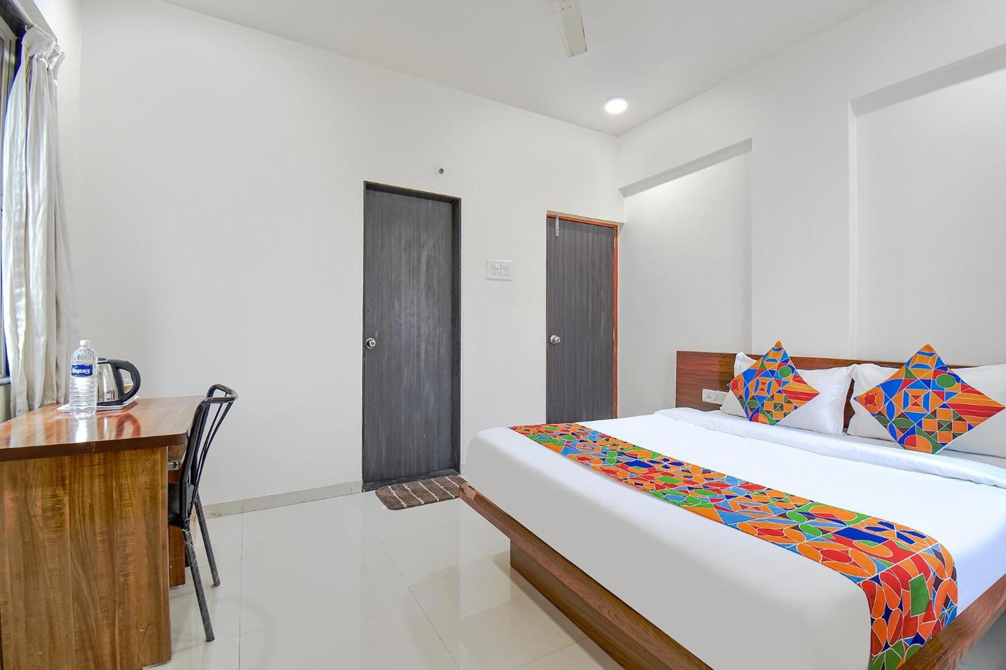 Fabhotel Skylight Studio Rooms - Nr Mcf Camp Пюн Екстериор снимка
