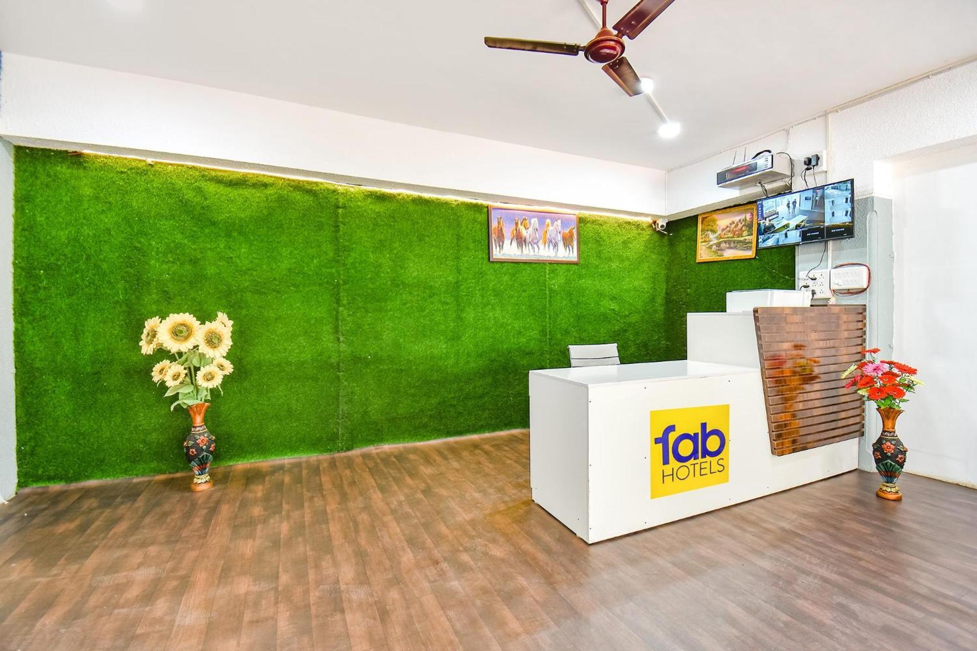 Fabhotel Skylight Studio Rooms - Nr Mcf Camp Пюн Екстериор снимка