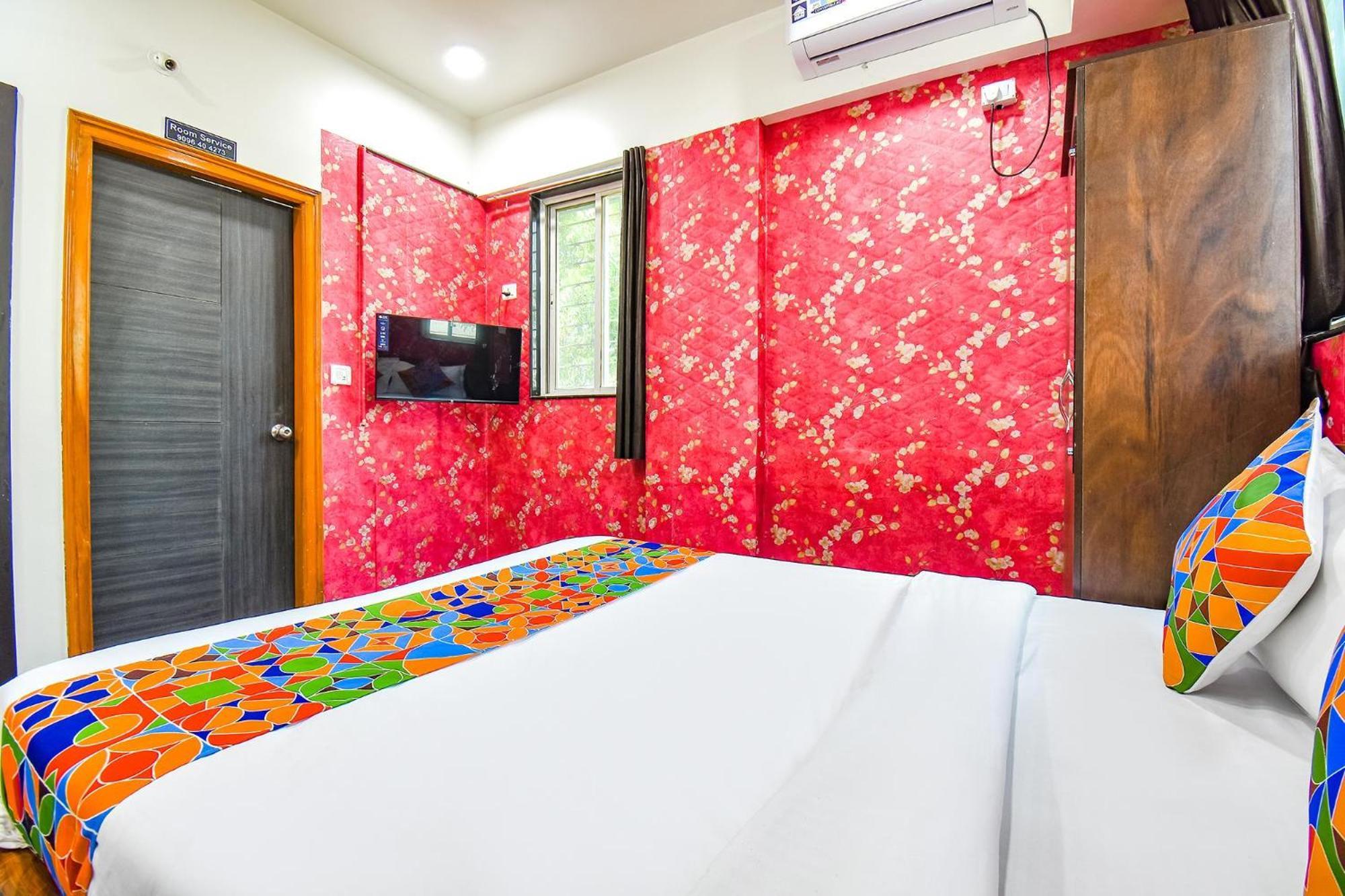 Fabhotel Skylight Studio Rooms - Nr Mcf Camp Пюн Екстериор снимка